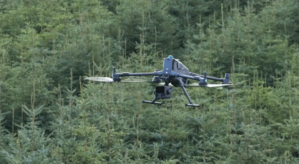 Các chế độ bay thông minh giúp thu thập dữ liệu LiDAR chính xác, nhất quán và toàn diện hơn.