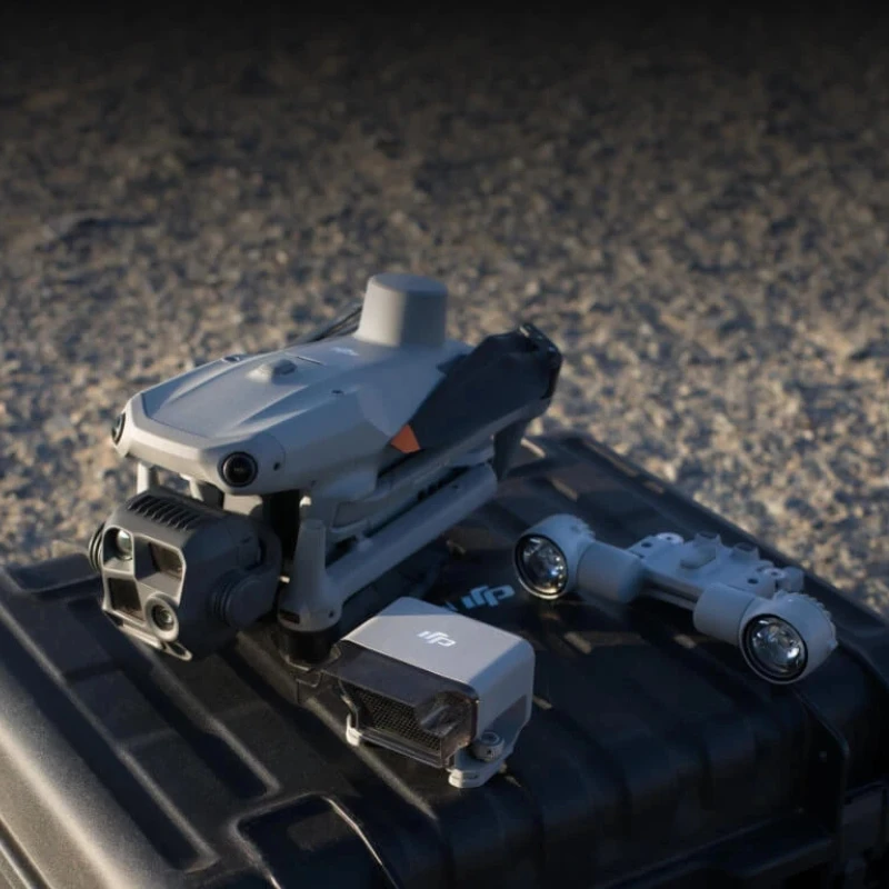 DJI Matrice 4 Series (1) DJI Matrice 4 Series là drone doanh nghiệp đa cảm biến thông minh